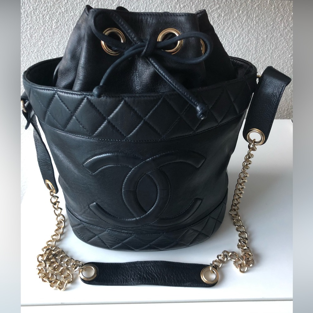 Chanel vintage bucket bag navy blue Quilted w/ Pouch